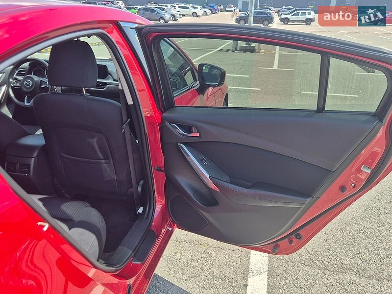 Седан Mazda 6 2017 в Киеве