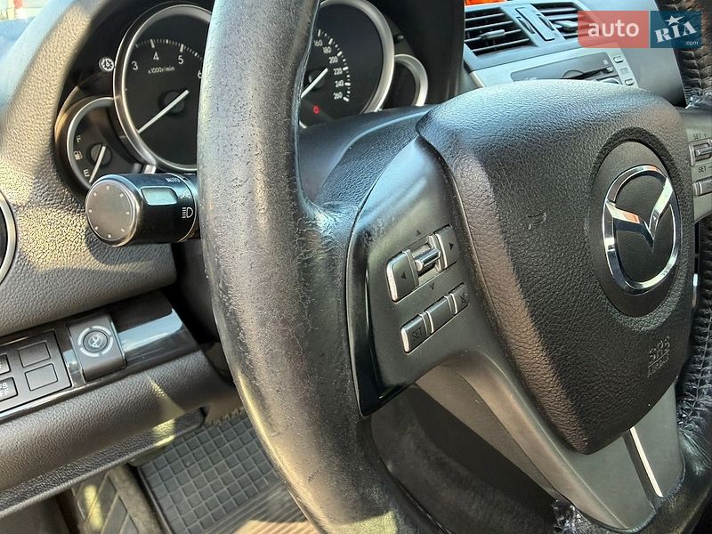 Лифтбек Mazda 6 2009 в Киеве