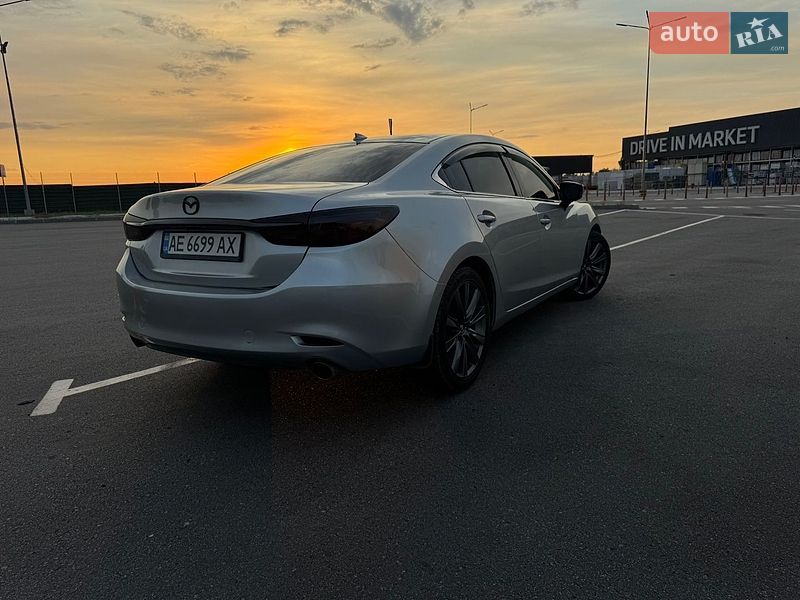 Седан Mazda 6 2018 в Днепре