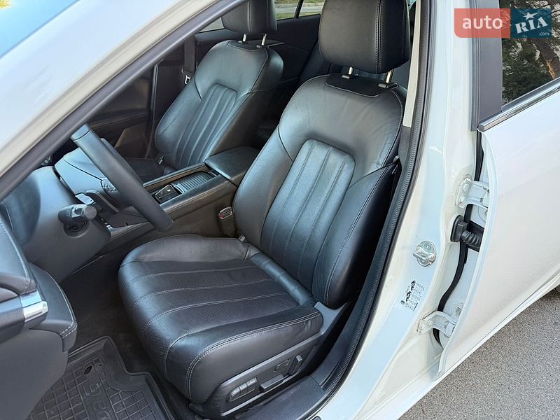 Седан Mazda 6 2018 в Киеве