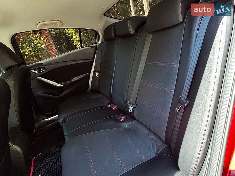 Седан Mazda 6 2014 в Белогородке