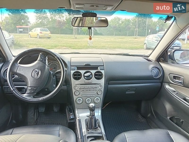 Седан Mazda 6 2003 в Самборе
