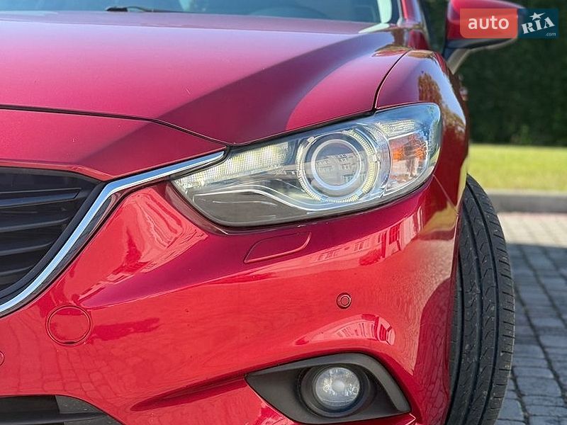 Седан Mazda 6 2013 в Чернівцях