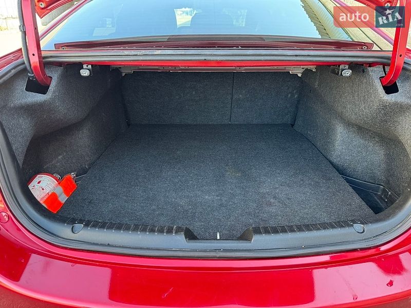 Седан Mazda 6 2014 в Києві