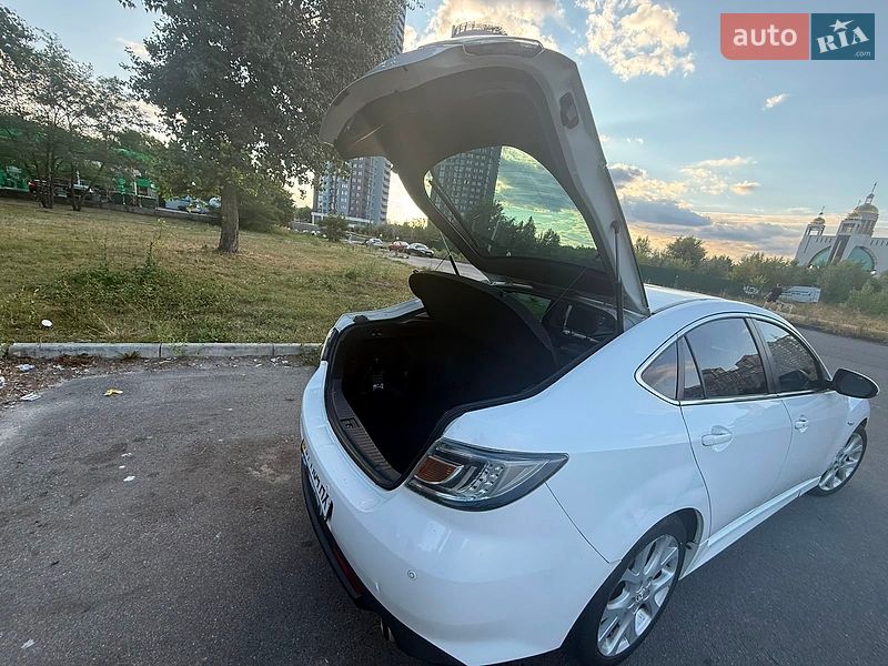 Ліфтбек Mazda 6 2008 в Києві