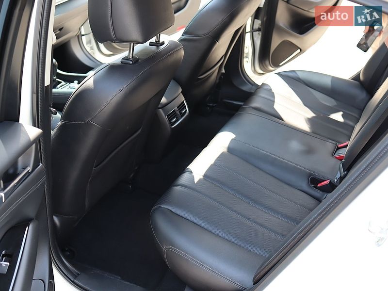 Седан Mazda 6 2018 в Киеве