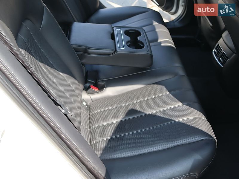 Седан Mazda 6 2018 в Киеве