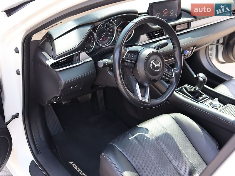 Седан Mazda 6 2018 в Киеве