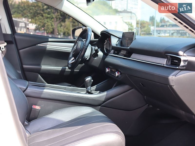 Седан Mazda 6 2018 в Киеве