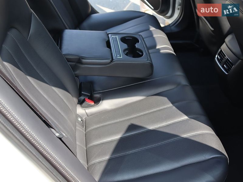 Седан Mazda 6 2018 в Киеве