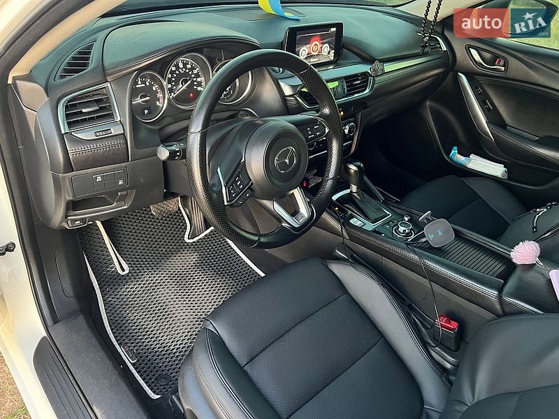Седан Mazda 6 2017 в Одессе