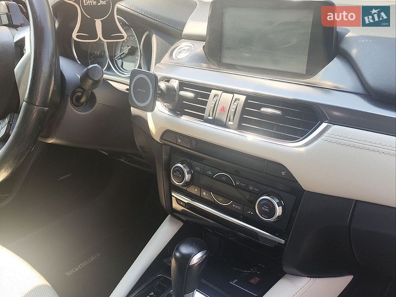 Седан Mazda 6 2015 в Кам'янському