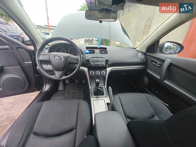 Седан Mazda 6 2011 в Житомирі
