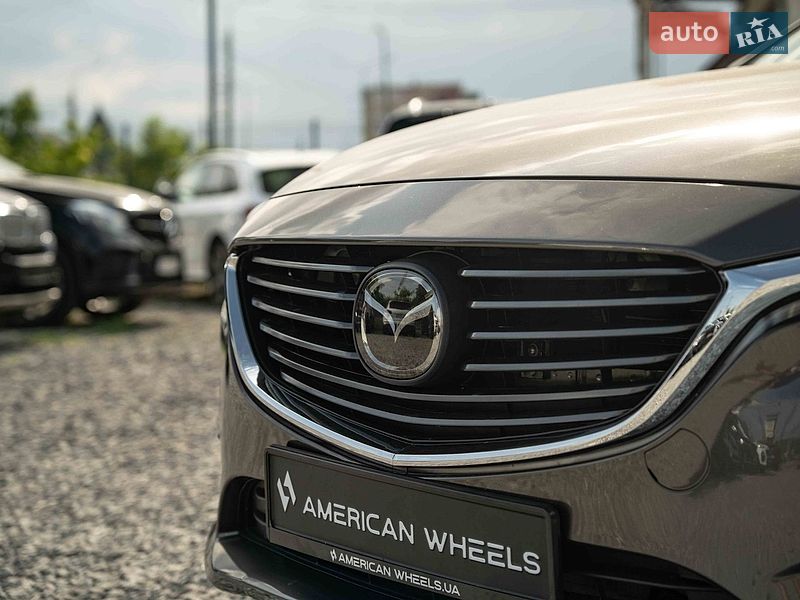 Седан Mazda 6 2016 в Чернівцях