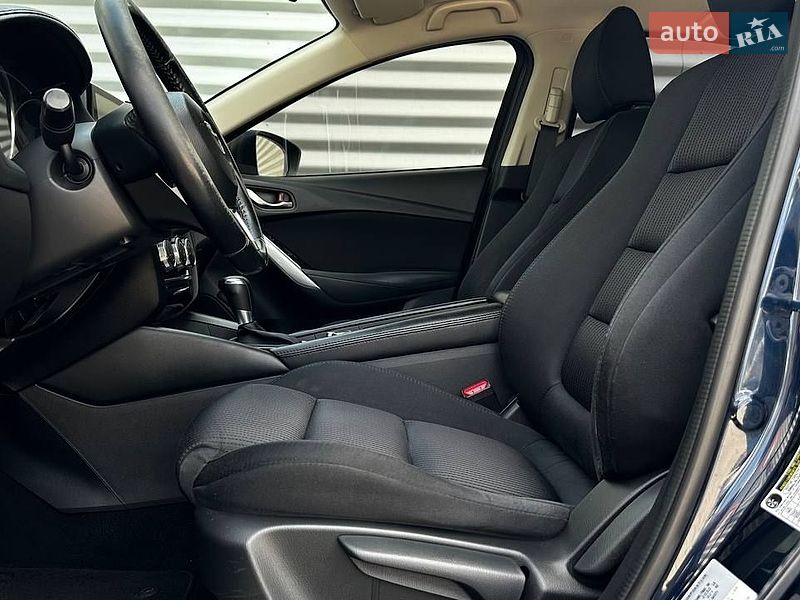 Седан Mazda 6 2015 в Черкассах