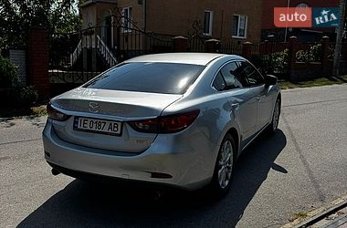 Седан Mazda 6 2016 в Чернівцях