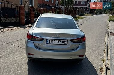 Седан Mazda 6 2016 в Черновцах