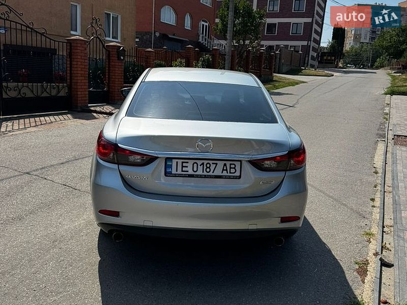 Седан Mazda 6 2016 в Черновцах