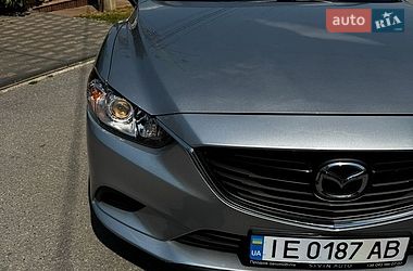 Седан Mazda 6 2016 в Черновцах