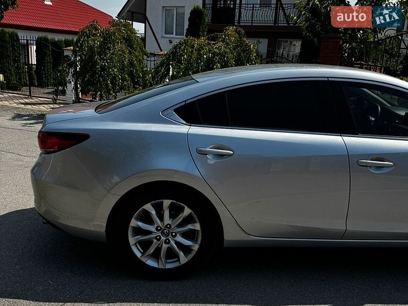 Седан Mazda 6 2016 в Чернівцях