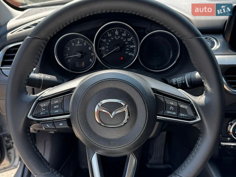 Седан Mazda 6 2016 в Черновцах