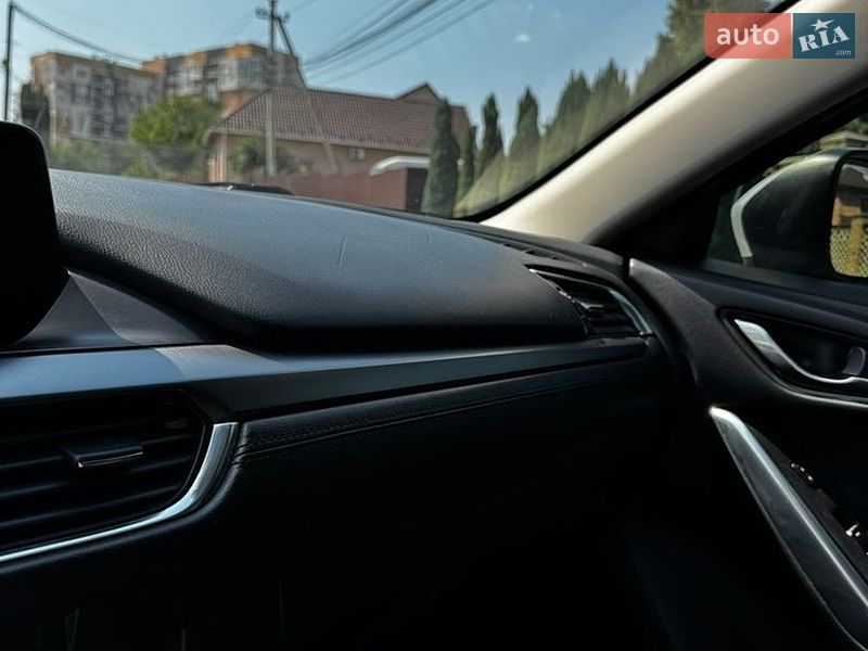 Седан Mazda 6 2016 в Черновцах