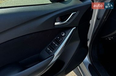 Седан Mazda 6 2016 в Черновцах