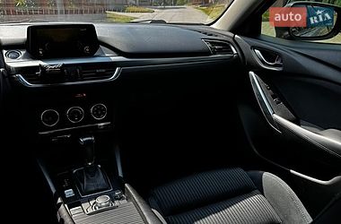 Седан Mazda 6 2016 в Черновцах