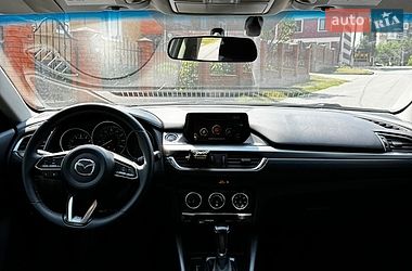 Седан Mazda 6 2016 в Черновцах