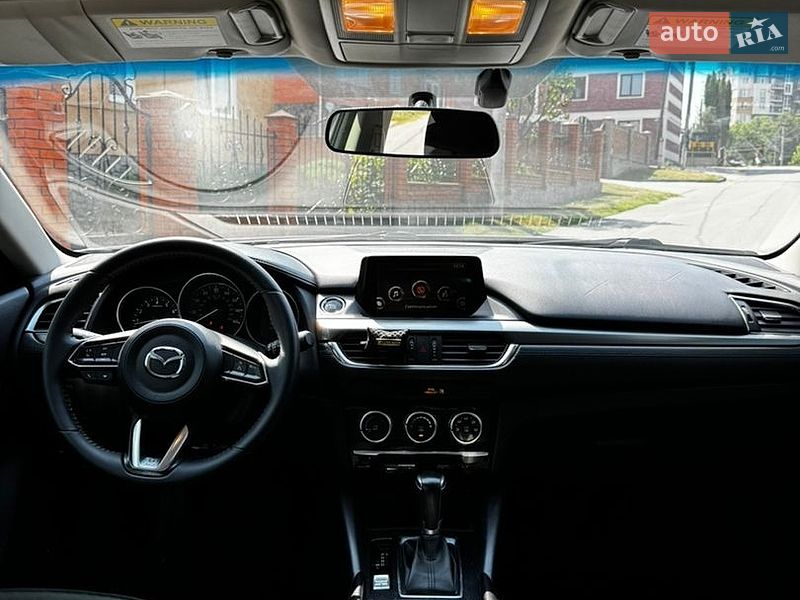 Седан Mazda 6 2016 в Черновцах