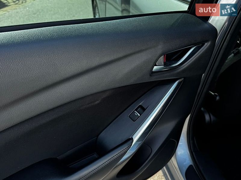 Седан Mazda 6 2016 в Черновцах