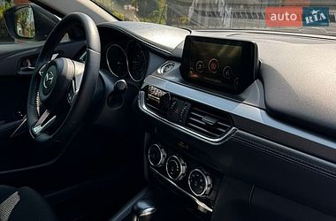 Седан Mazda 6 2016 в Черновцах