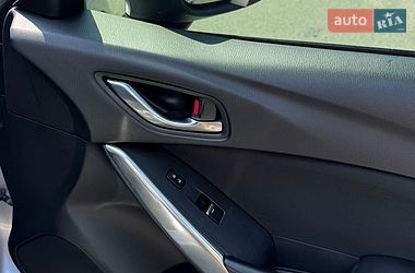 Седан Mazda 6 2016 в Чернівцях
