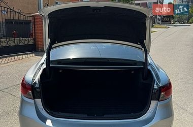 Седан Mazda 6 2016 в Чернівцях