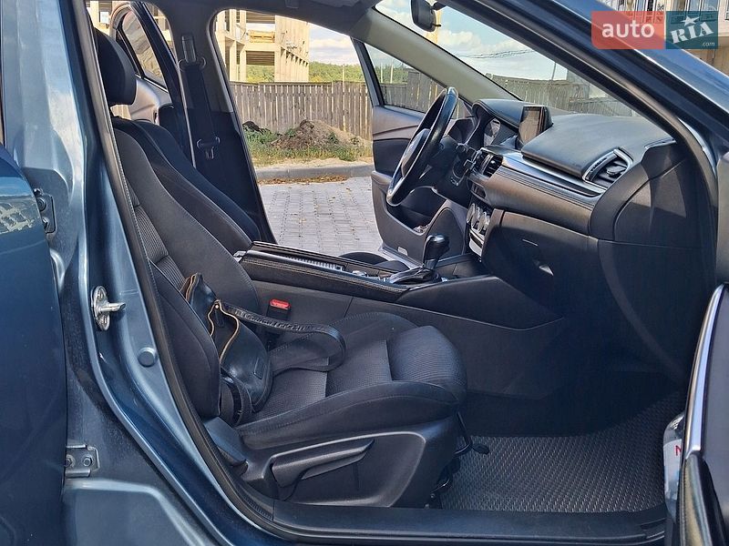 Седан Mazda 6 2015 в Ірпені