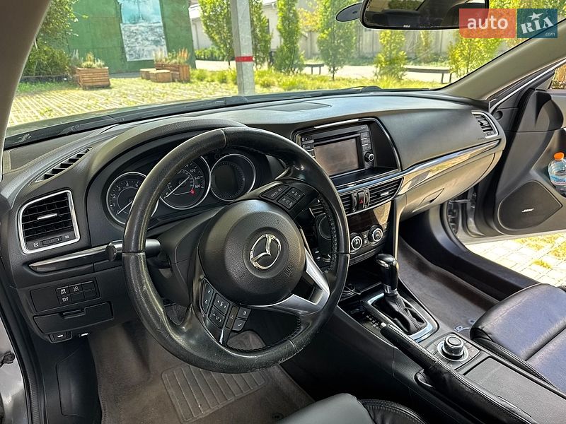 Седан Mazda 6 2014 в Львові