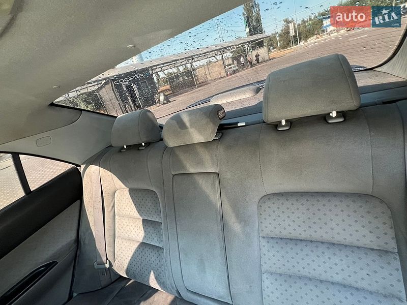 Седан Mazda 6 2003 в Києві