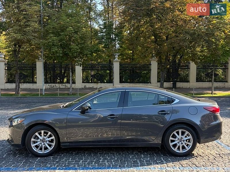 Седан Mazda 6 2016 в Днепре