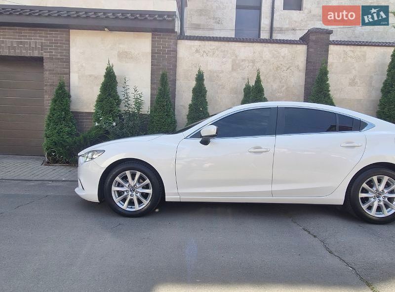 Седан Mazda 6 2017 в Николаеве
