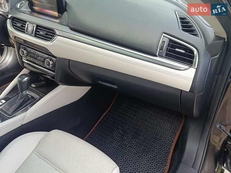 Седан Mazda 6 2016 в Стрые