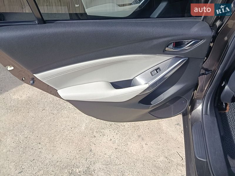 Седан Mazda 6 2016 в Стрые