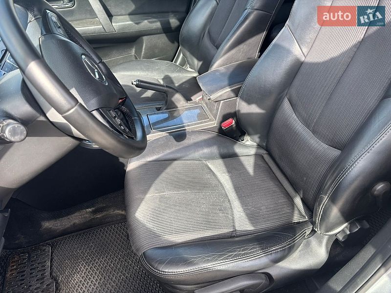 Лифтбек Mazda 6 2011 в Каменке-Бугской