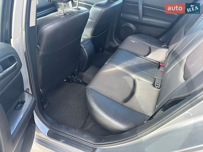 Лифтбек Mazda 6 2011 в Каменке-Бугской