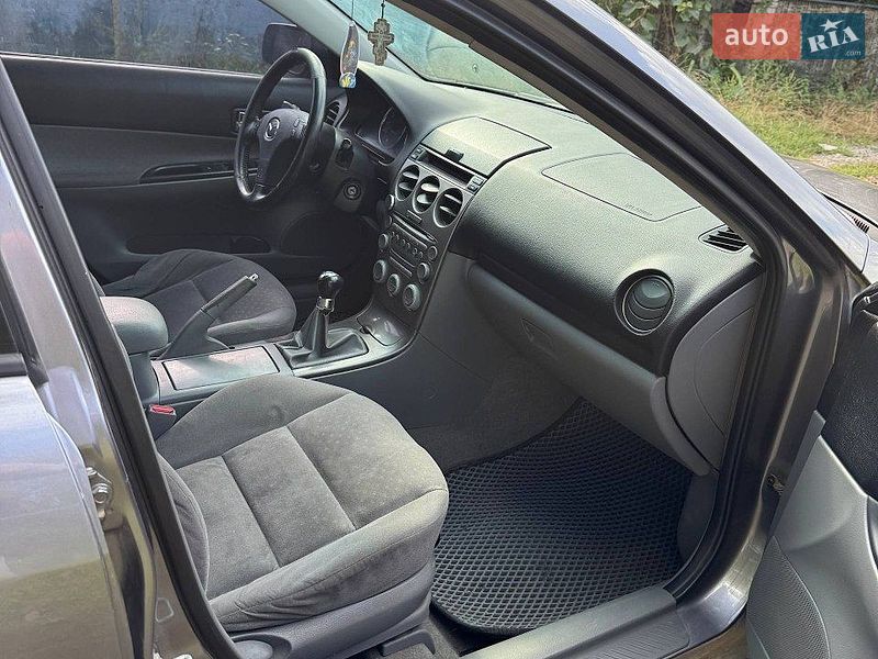 Седан Mazda 6 2002 в Баре