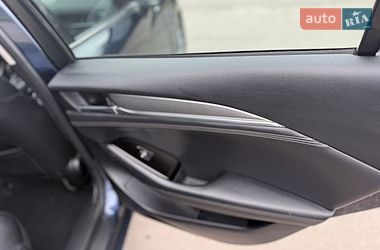 Седан Mazda 6 2018 в Львові
