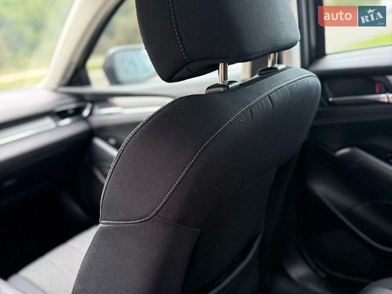 Седан Mazda 6 2018 в Львові