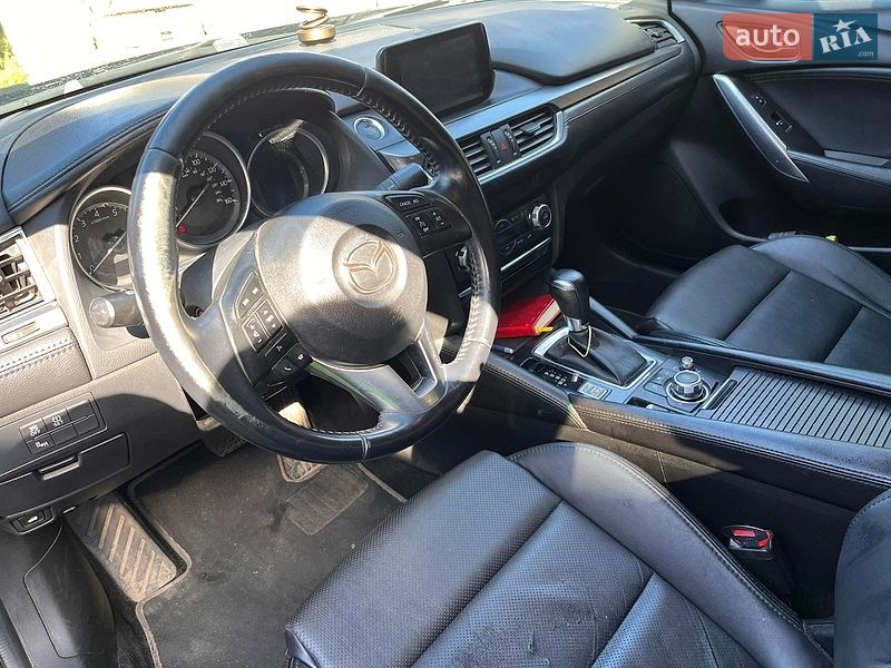 Седан Mazda 6 2015 в Шацьку
