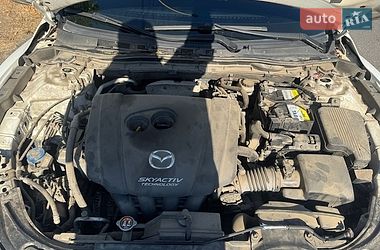 Седан Mazda 6 2015 в Ужгороді