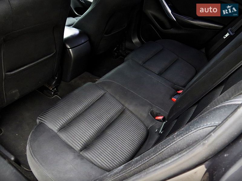 Седан Mazda 6 2015 в Черкассах