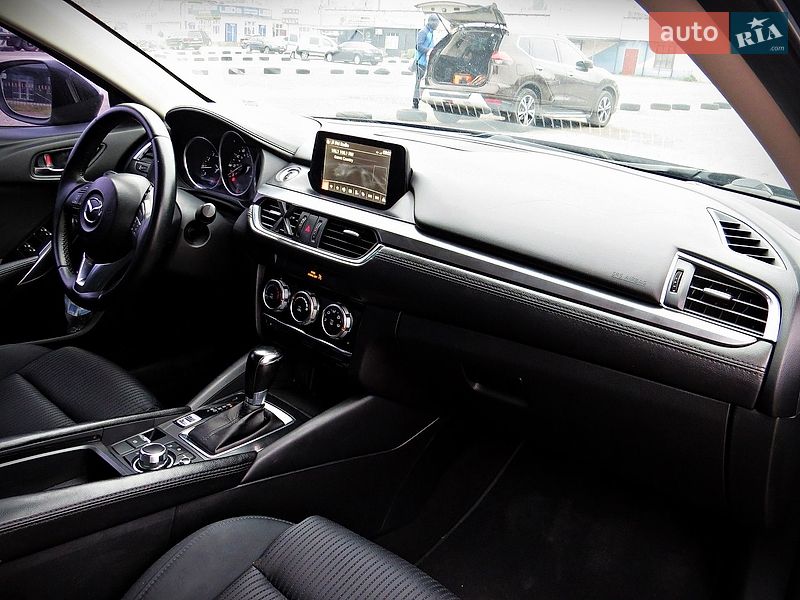 Седан Mazda 6 2015 в Черкассах
